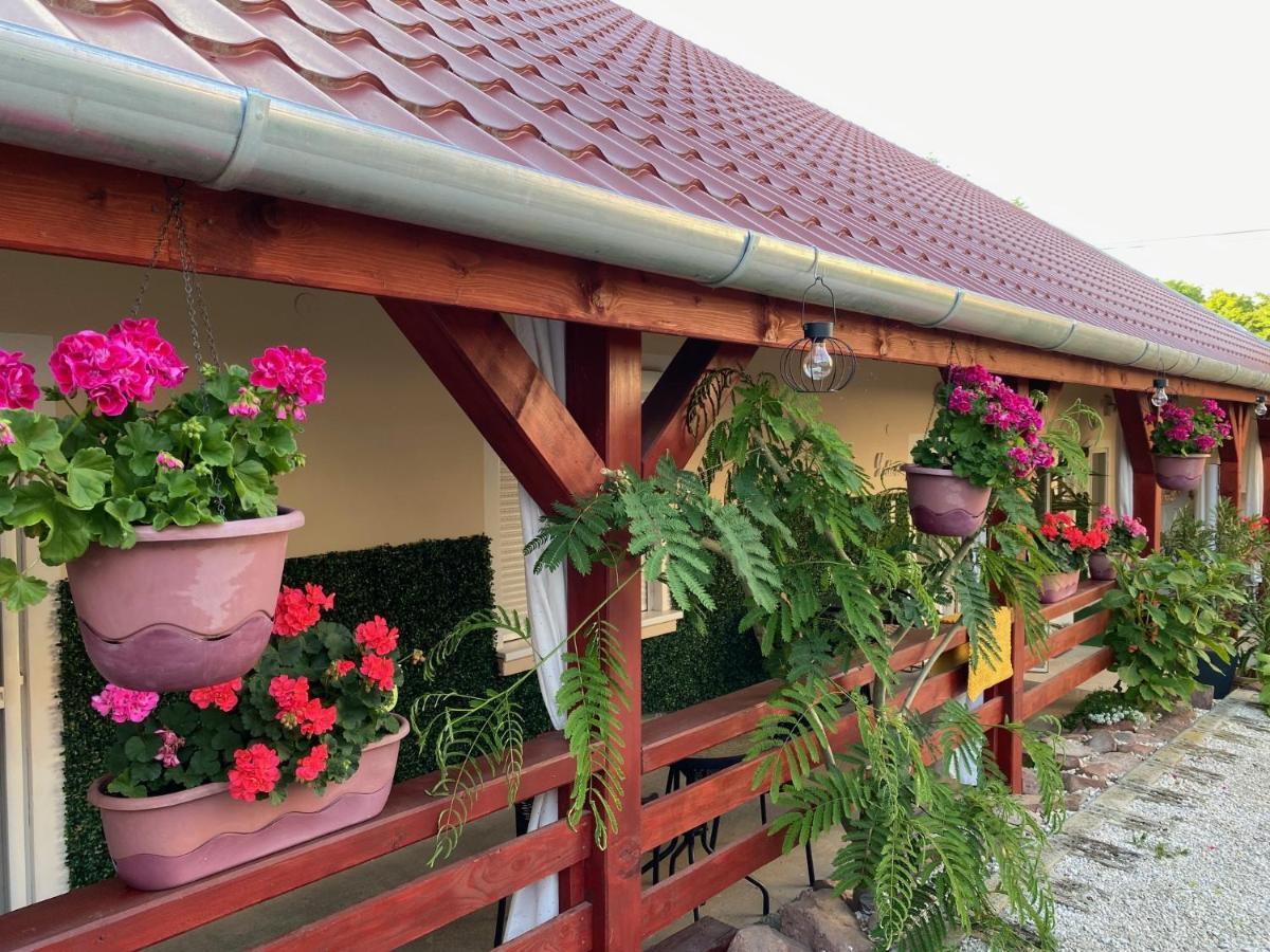 Do-Ti Apartmanhaz บาลาตอนแลลเล ภายนอก รูปภาพ